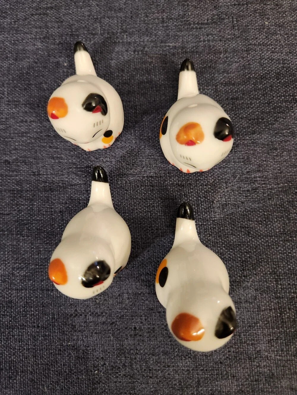 Set Of 4 Ceramic Mini Lucky Cat Chopstick Rests